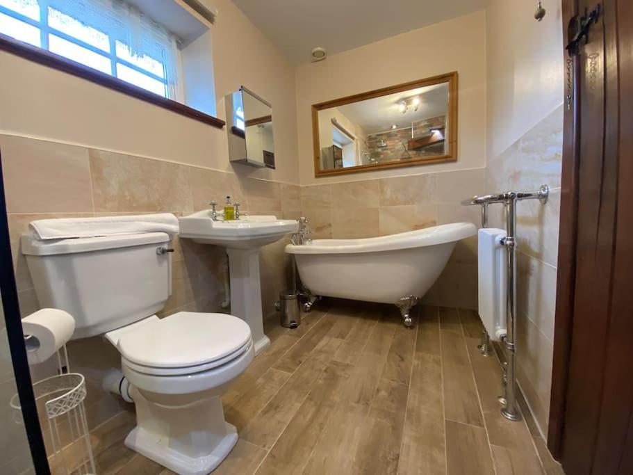 Eco-Friendly Dorset Cottage With Spa Set In Heart Of Countryside Sydling St Nicholas Ngoại thất bức ảnh